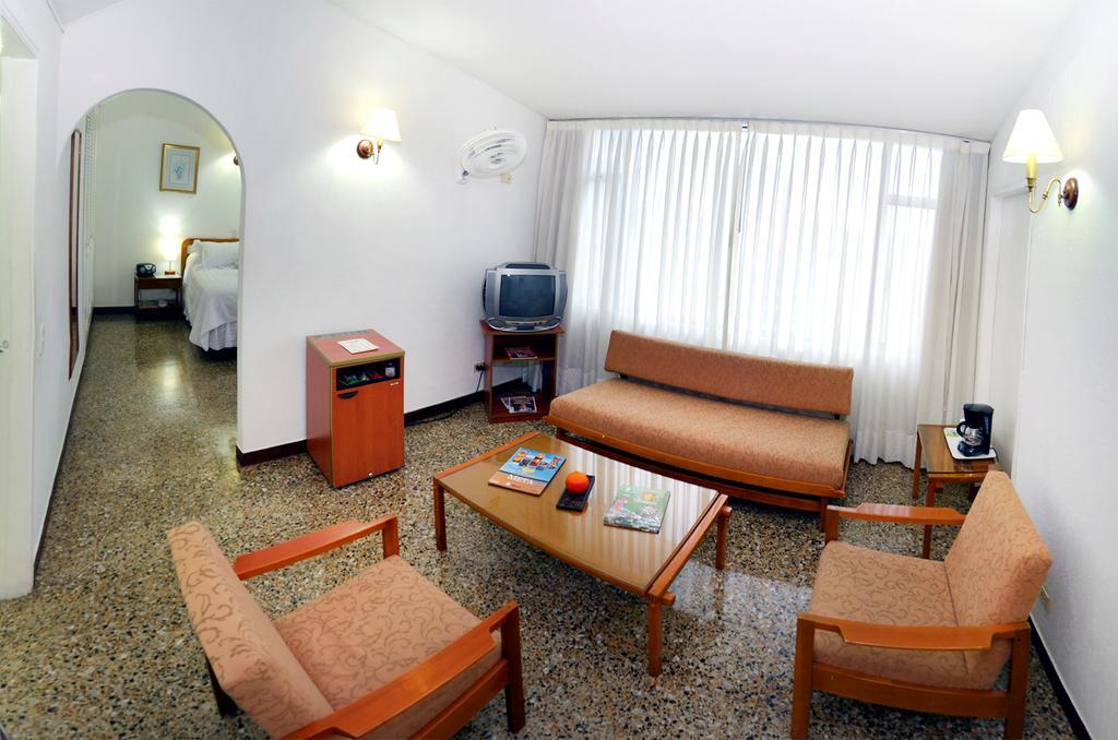 Hotel Villavicencio Plaza Exterior foto